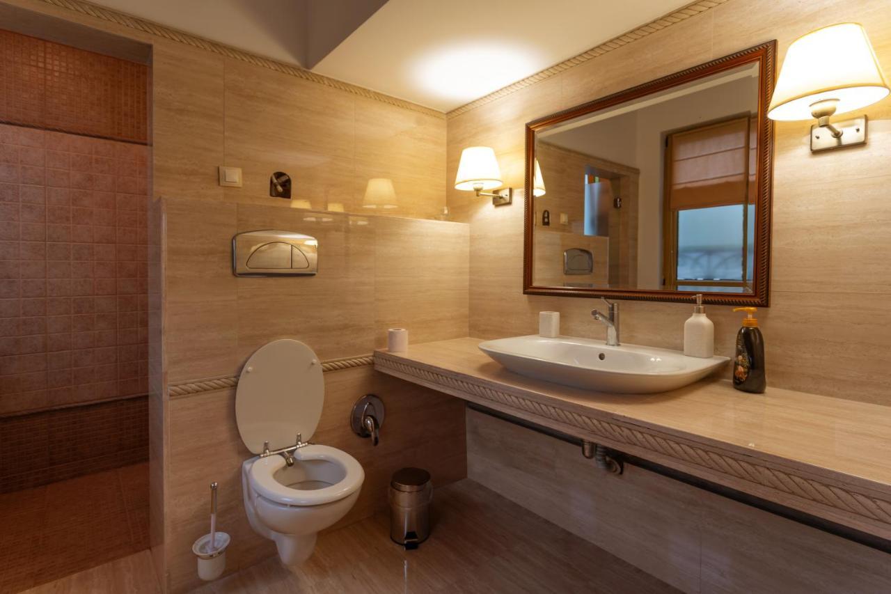 Luxury Private House In City Center Veliko Tarnovo Exterior photo